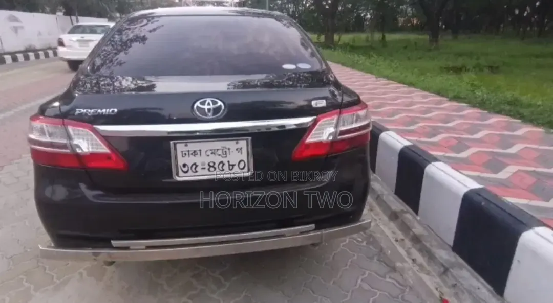 Toyota Premio 2011 Black