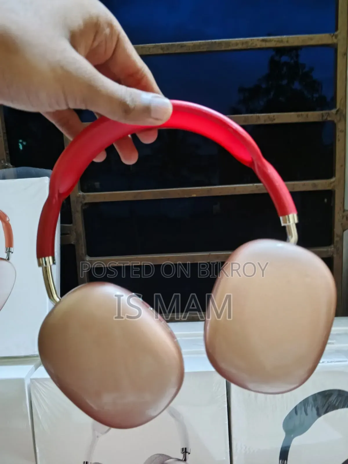 P9 Wireless Bluetooth Headphone - Premium Look Sound
