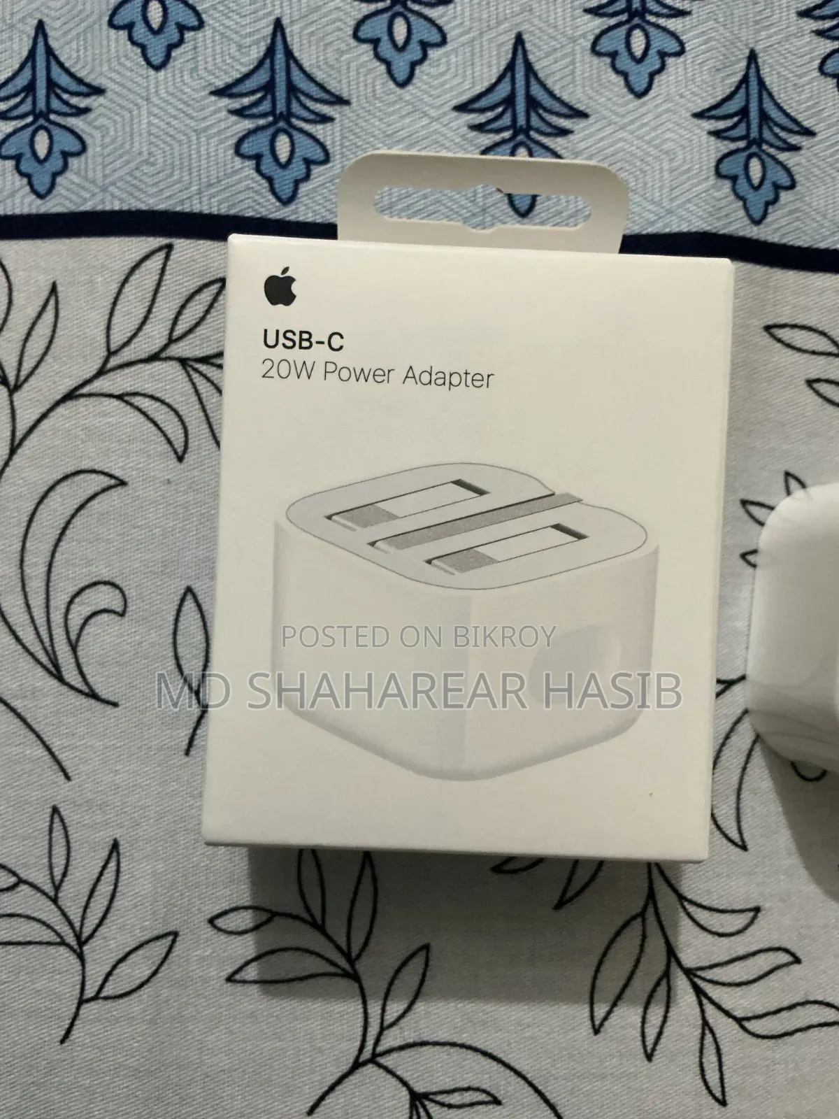 Apple 20W USB-C Power Adapter (3-Pin Plug)