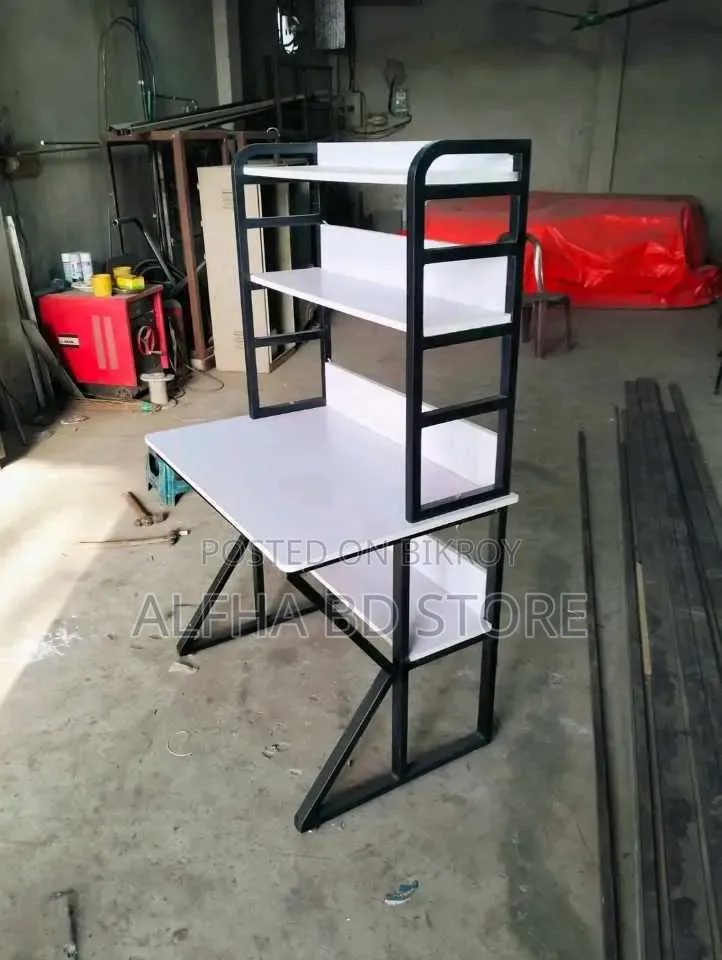 Table T003