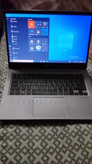 Laptop Asus UX305UA 8GB Intel Core i3 SSD 1TB