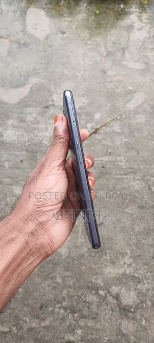 Oppo F17 128 GB Blue