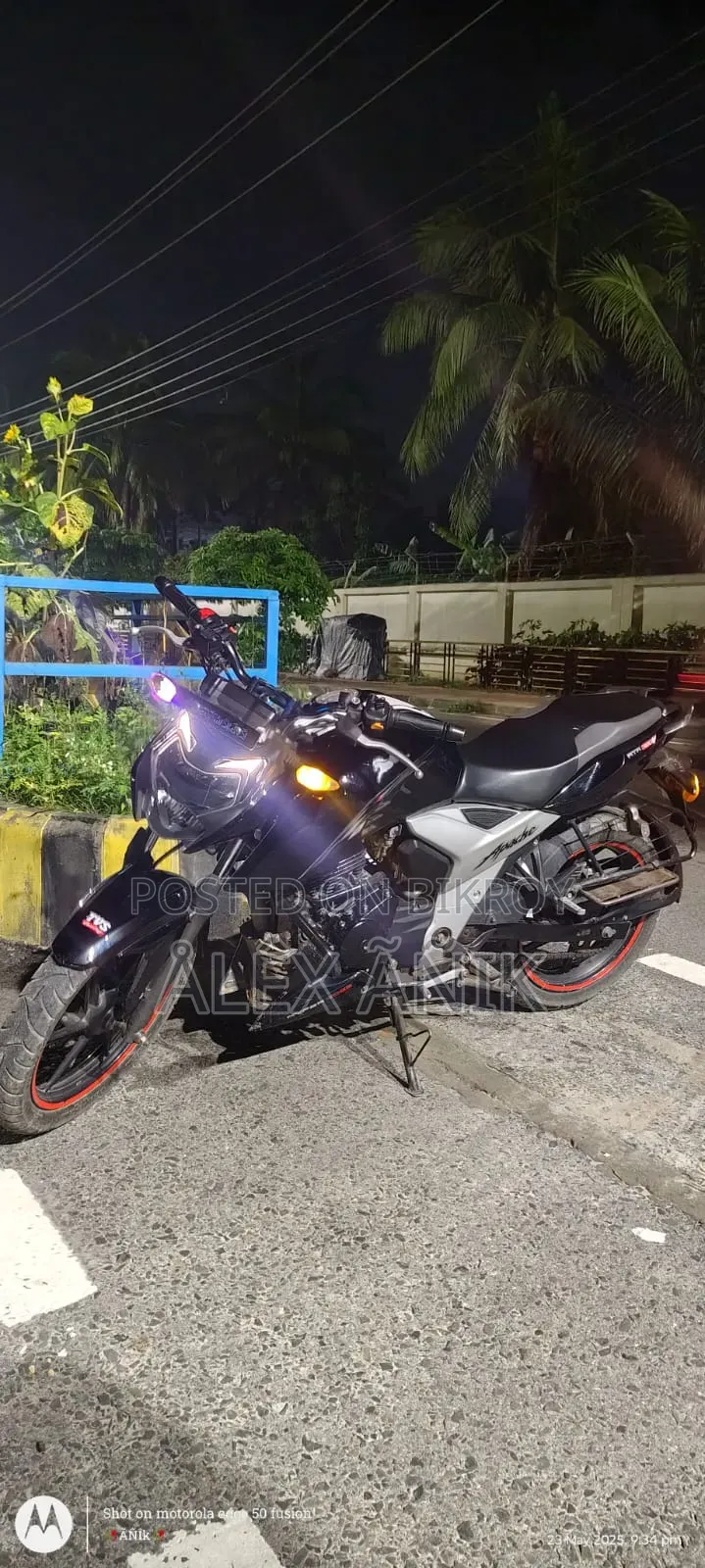 TVS Apache RTR 160 4V 2023 Black