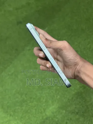 Apple iPhone 15 128 GB Green
