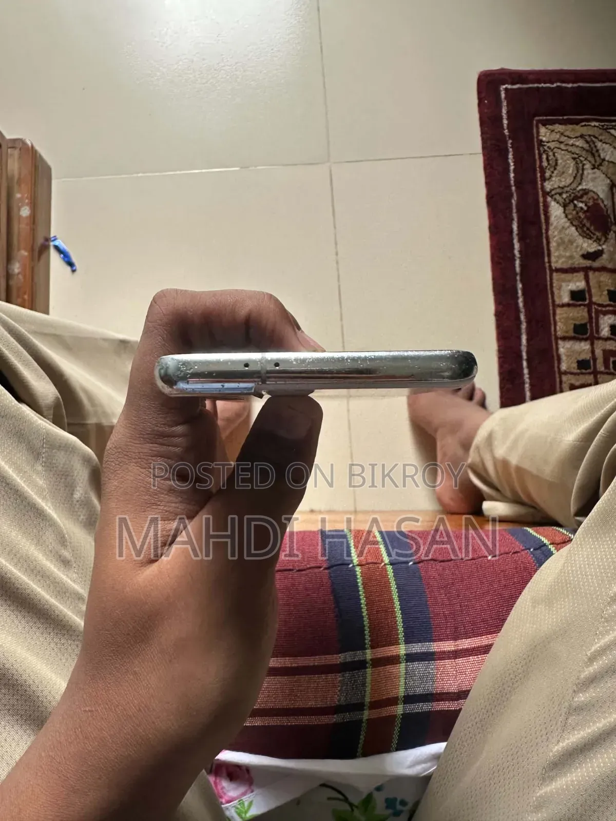 স্যামসাং গ্যালাক্সি এস২১ ৫জি ১২৮ জিবি সাদা