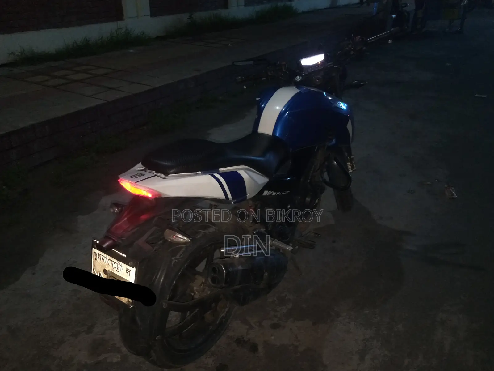TVS Apache 160 4V 2021 Blue