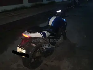 TVS Apache 160 4V 2021 Blue