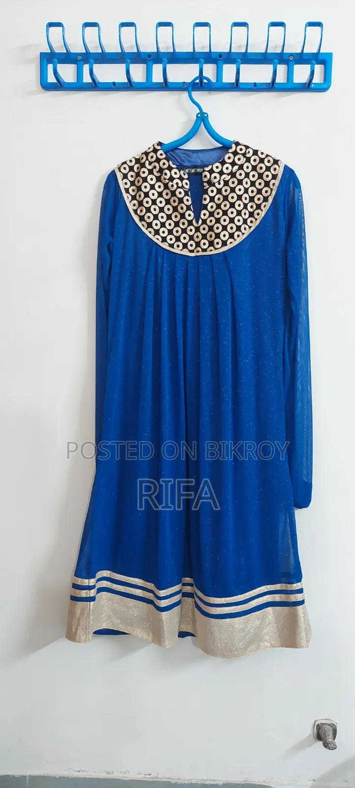 Woman's Dress