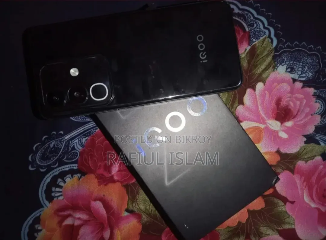 আইকিউওও জেড১০এক্স ১২৮ জিবি কালো