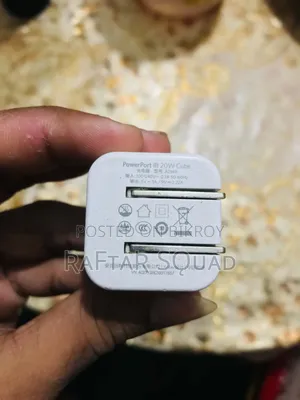 Anker ২০ ওয়াট চার্জার