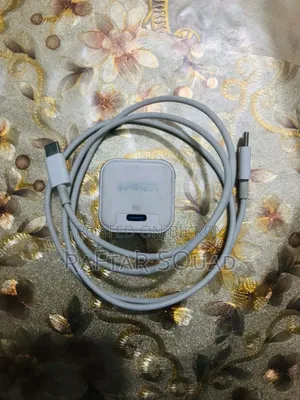Anker ২০ ওয়াট চার্জার