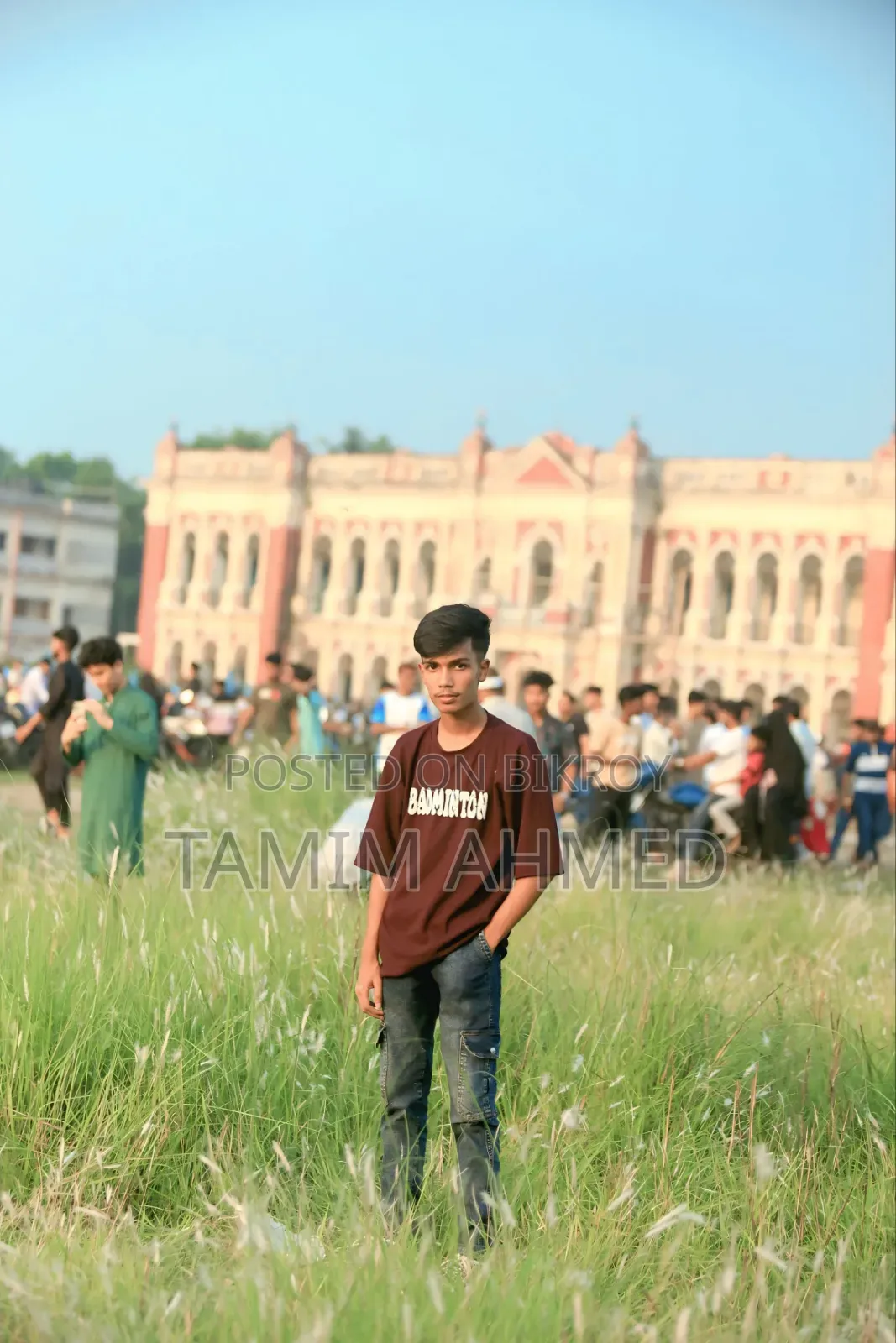 আমার চাকরি অনেক দরকার