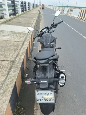 সুজুকি জিএক্স ২০২৩ কালো