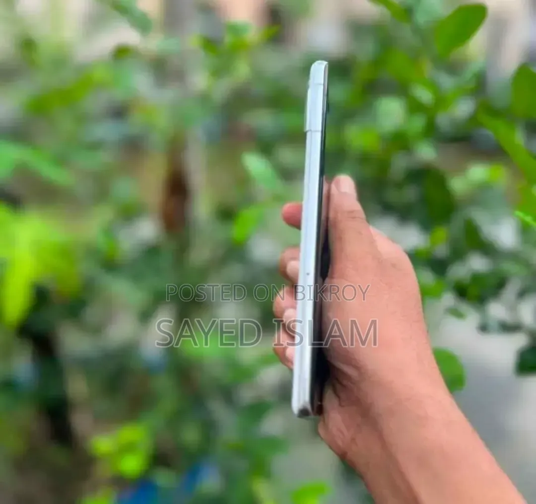 গুগল পিক্সেল ৭ প্রো ১২৮ জিবি সাদা