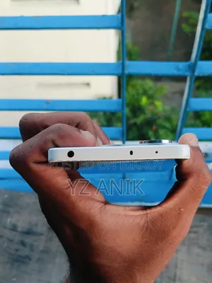 শাওমি রেডমি নোট ১৩ ২৫৬ জিবি হোয়াইট