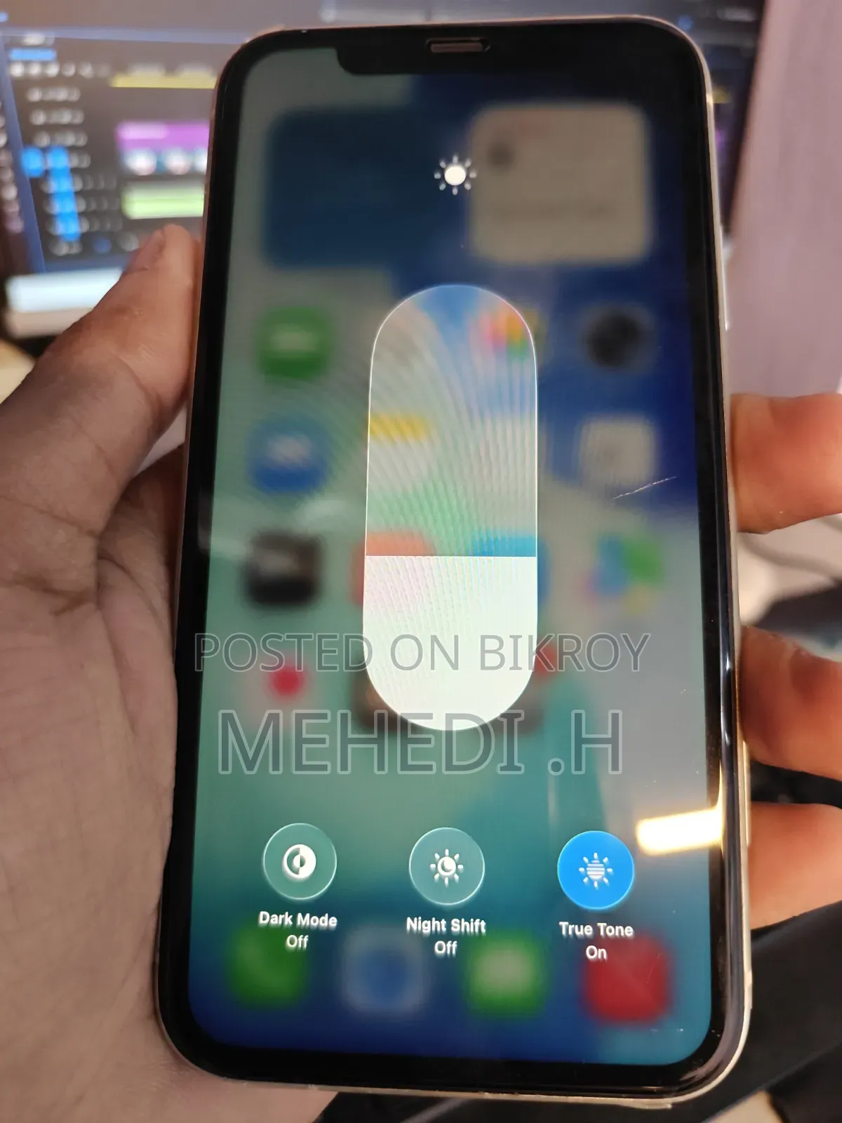 অ্যাপল আইফোন ১১ ১২৮ জিবি সাদা
