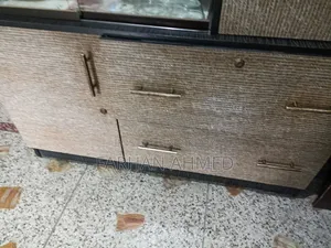 In perfect condition, used for three years, no scratches