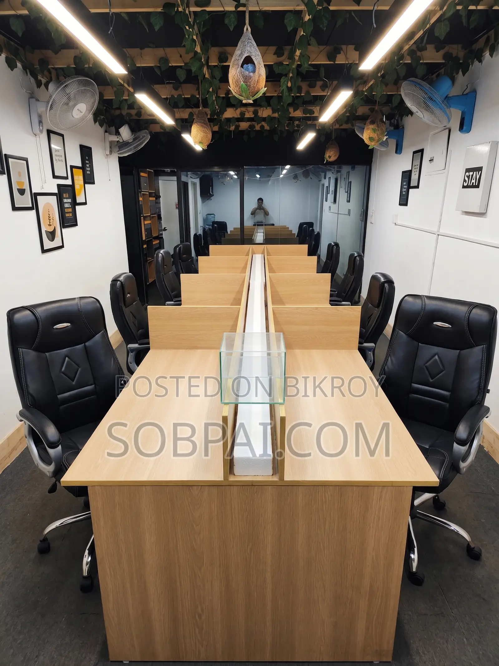 10-Seater Wooden Office Workstation With Cabinets
