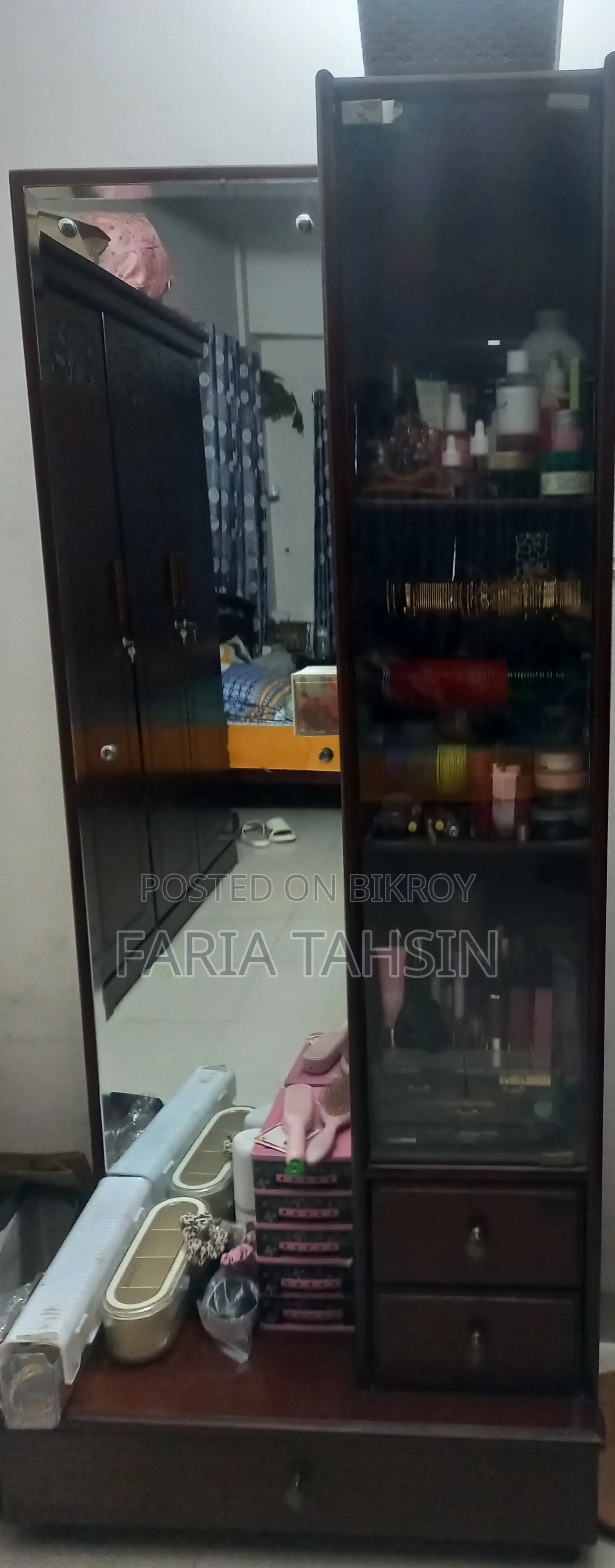 ড্রেসিং টেবিল বিক্রির জন্য