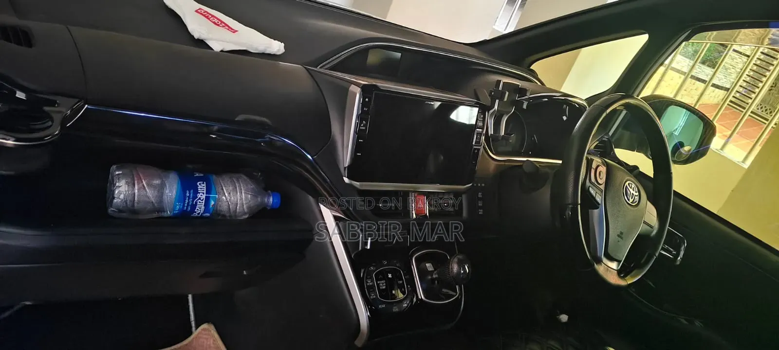 Toyota Voxy 2019 Pearl