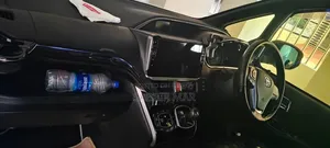 Toyota Voxy 2019 Pearl
