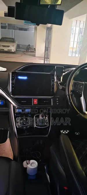 Toyota Voxy 2019 Pearl