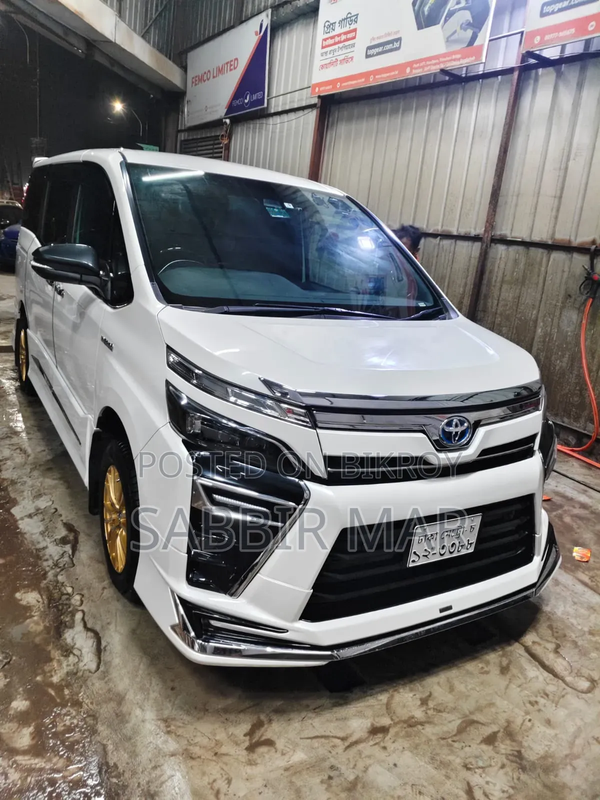 Toyota Voxy 2019 Pearl