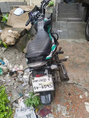 Bajaj Discover 125 2022 Green