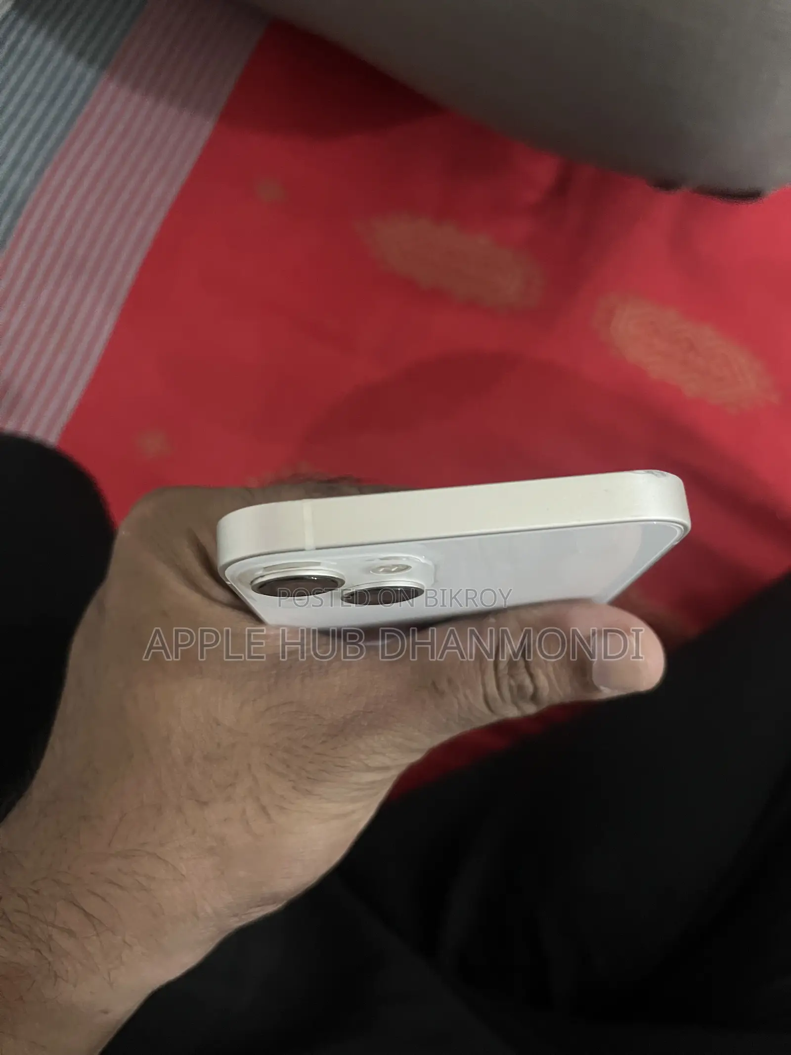 অ্যাপল আইফোন ১৩ ১২৮ জিবি হোয়াইট