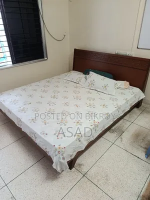 Hatil Super King Sized Bed With Mattress
