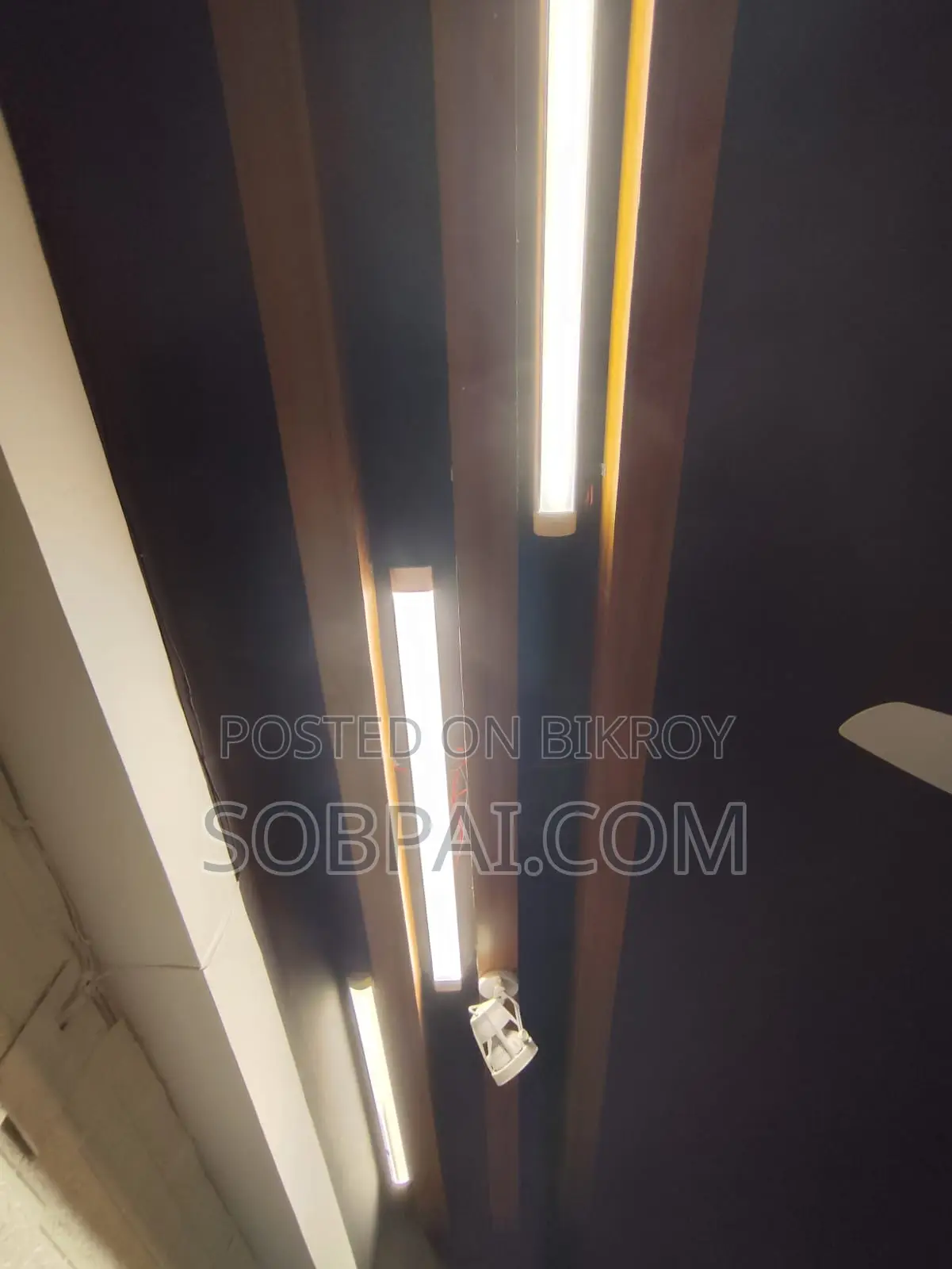 Premium Wooden Beam Ceiling Light Setup