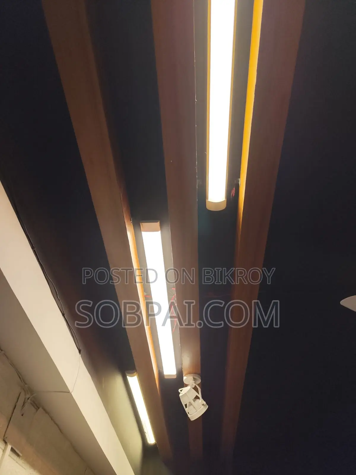 Premium Wooden Beam Ceiling Light Setup