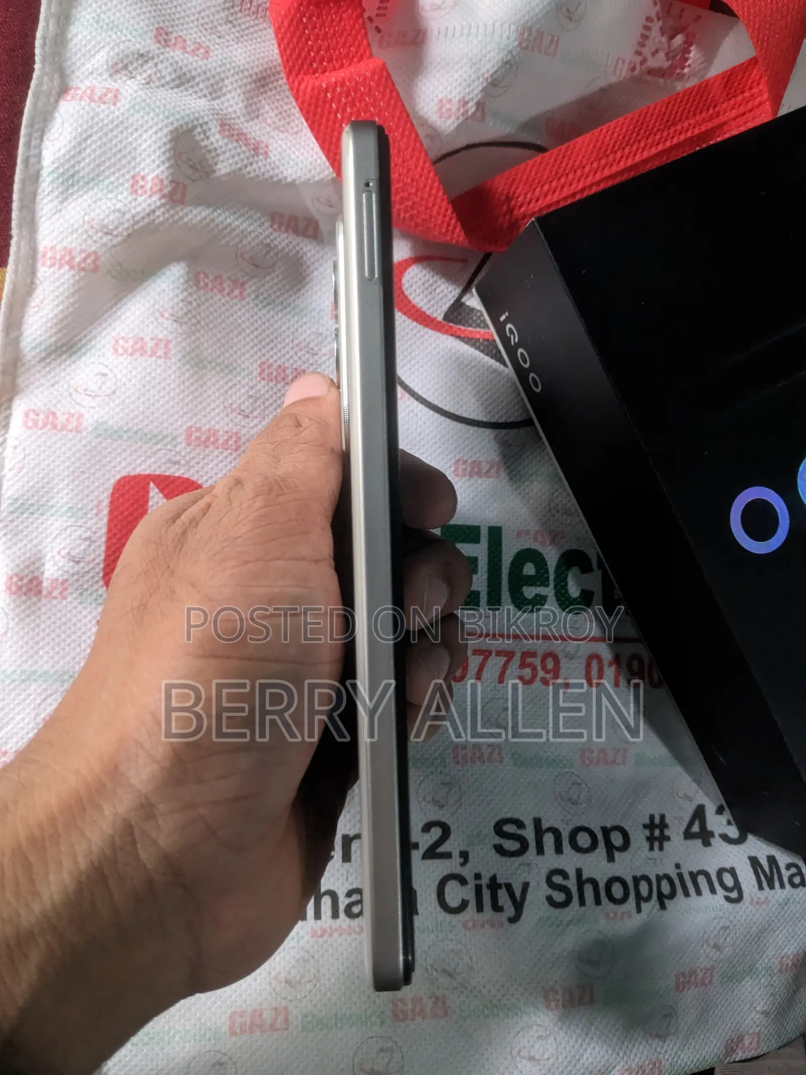 iQOO Z10x 128 GB Silver