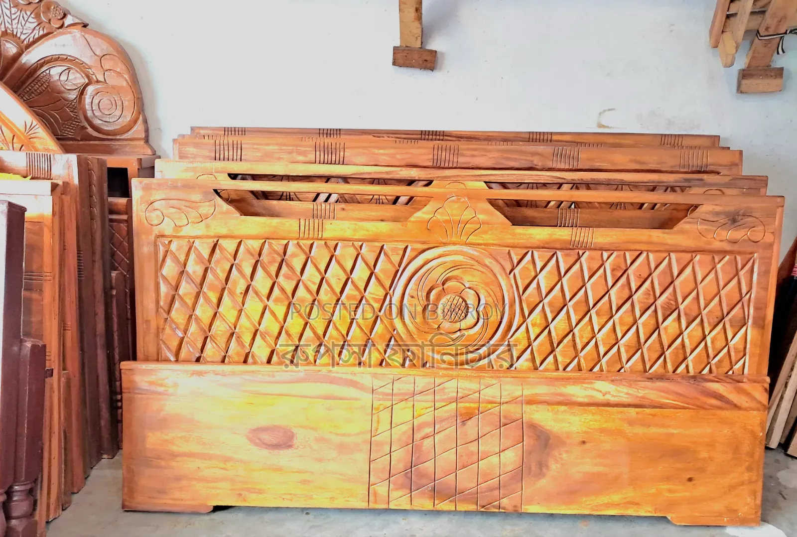 6/7 Feet Semi-Box Bed Offer Ongoing