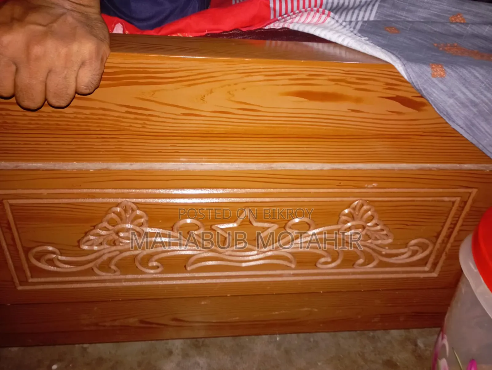 খাট বিক্রি করা হবে
