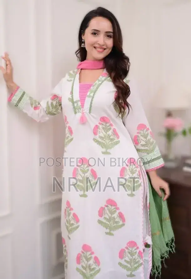 ফুল বডিতে স্কিনপ্রিন্ট কাজ করা লেস ওয়ার্ক সুতি থ্রী-পিস
