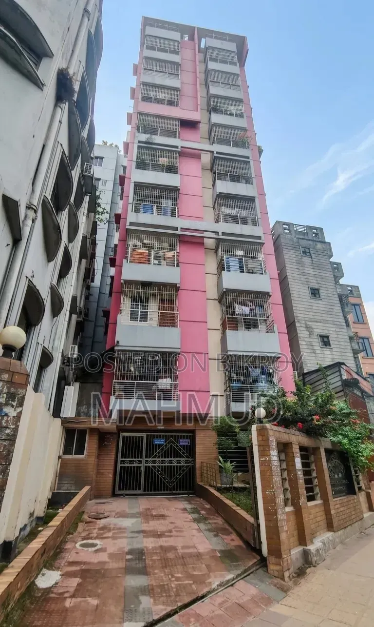 ৩ বেডরুমের অ্যাপার্টমেন্ট মাটিকাটা, ক্যান্টনমেন্টে বিক্রির জন্য