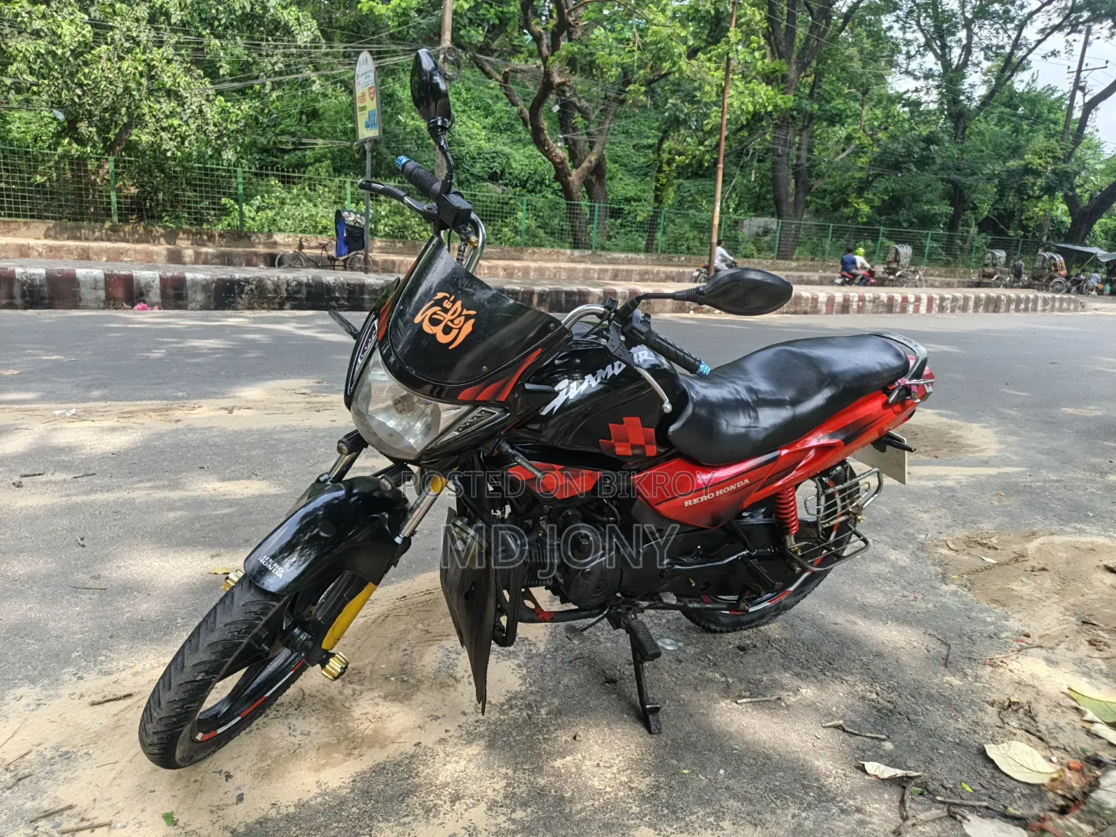 Hero Glamour 2015 Black