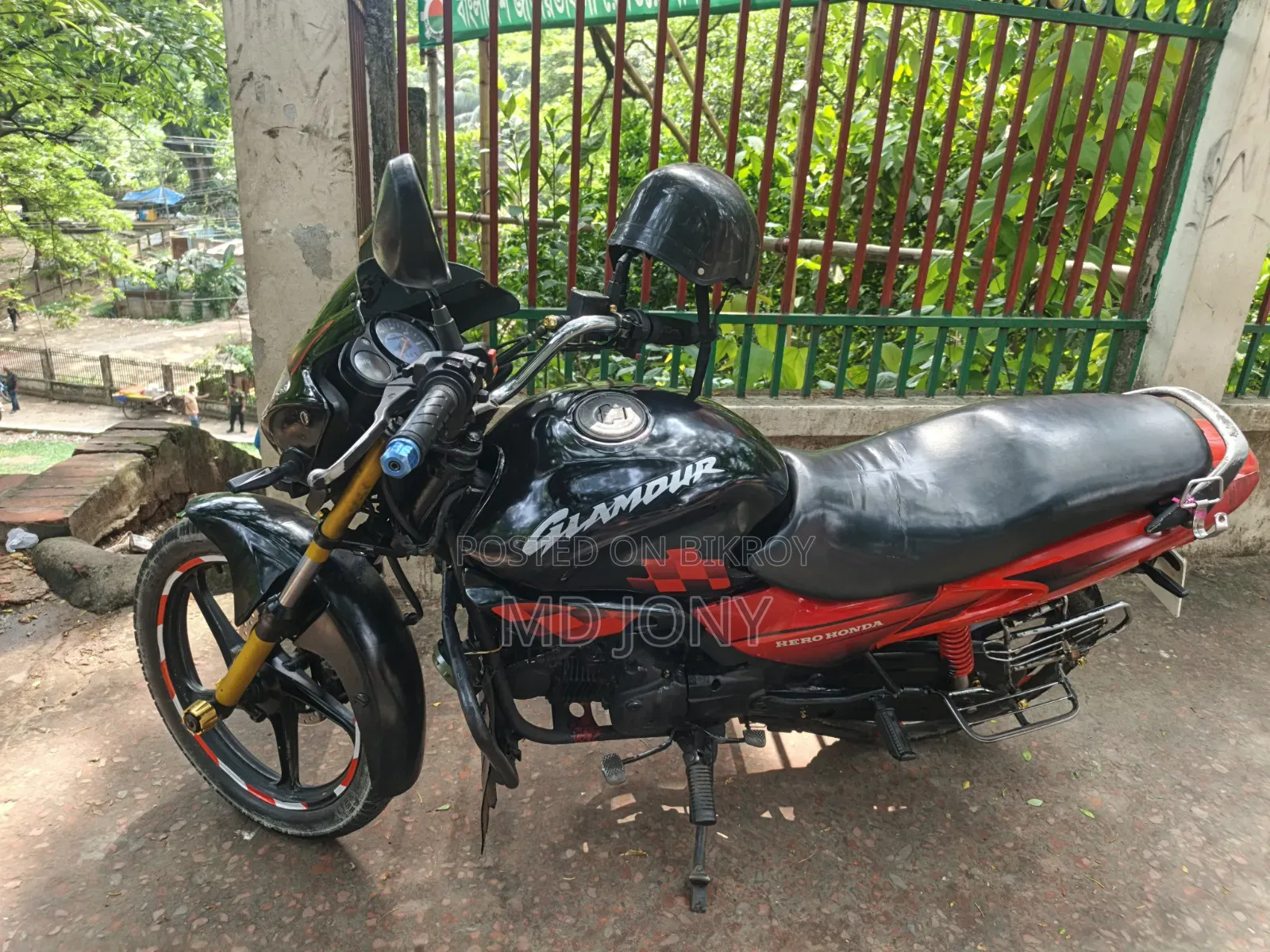 Hero Glamour 2015 Black