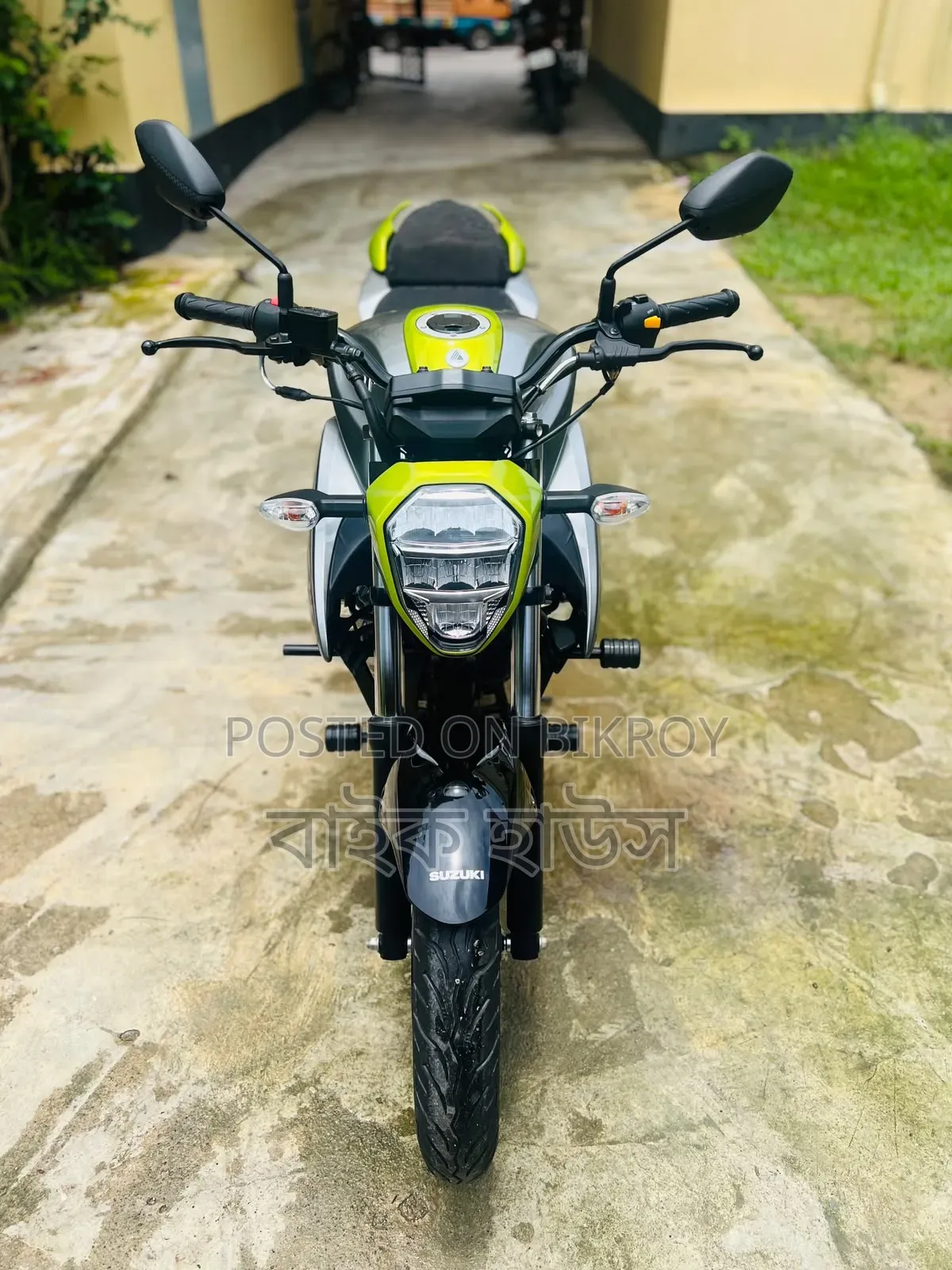 Suzuki 2026 Gray