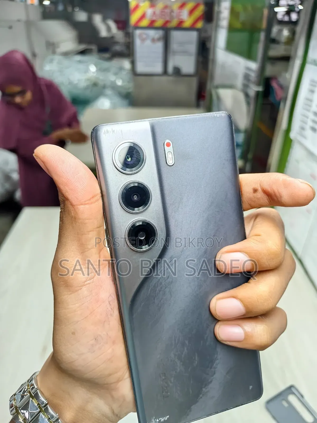 টেকনো ক্যামন ৪০ প্রো ৪জি ২৫৬ জিবি গ্রে