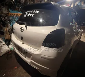 Toyota Vitz 2008 White