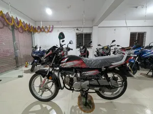 Hero HF Deluxe 2022 Black