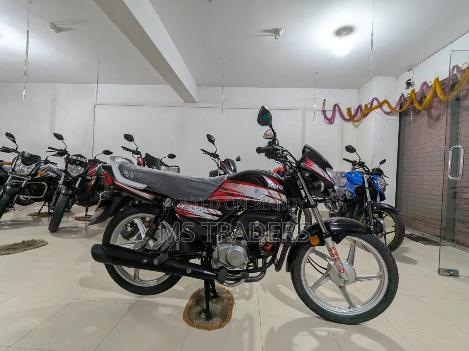 Hero HF Deluxe 2022 Black