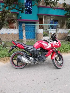 Yamaha FZ 2017 Red