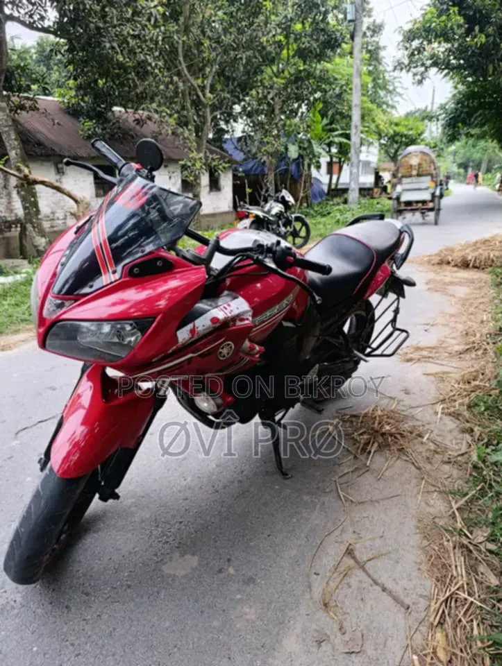 Yamaha FZ 2017 Red