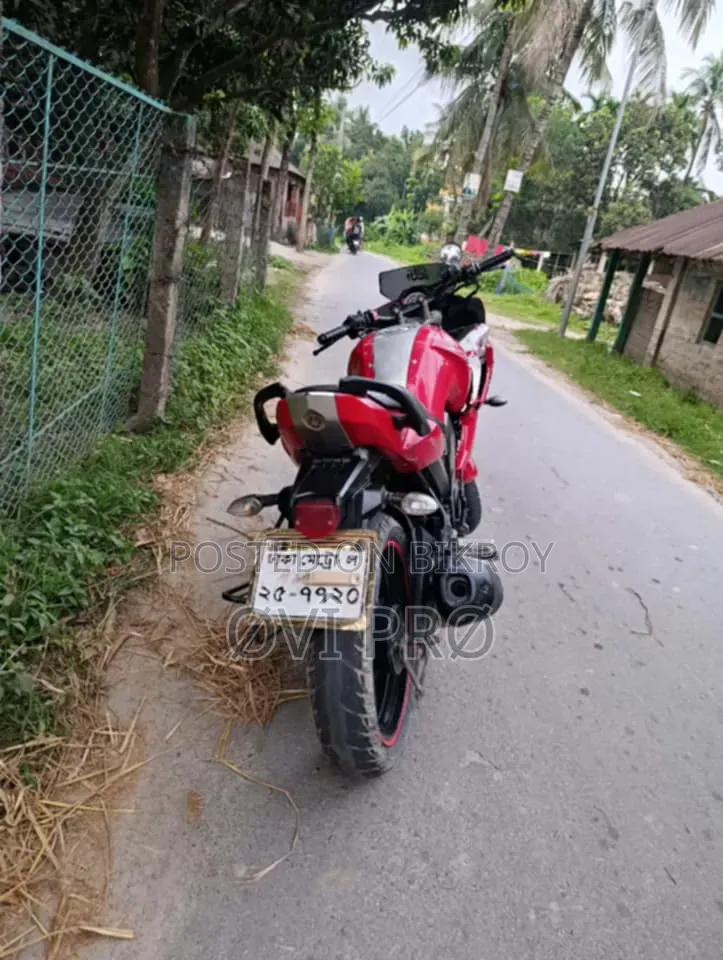 Yamaha FZ 2017 Red