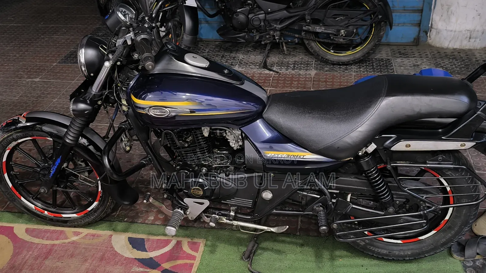 Bajaj Avenger 150 Street 2017 Blue