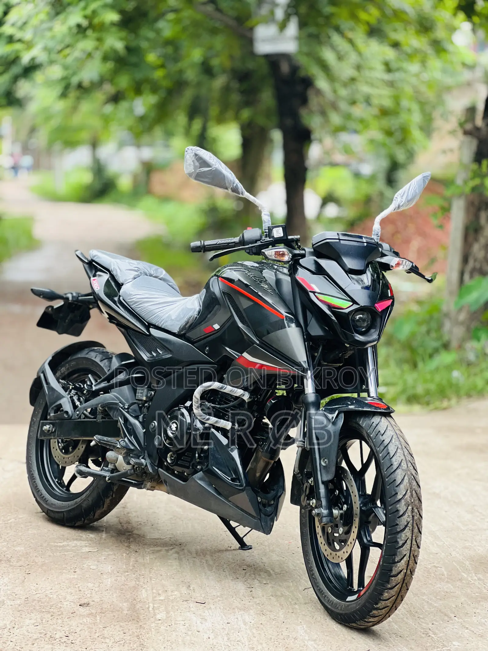 New Bajaj Pulsar N160 2026 Black