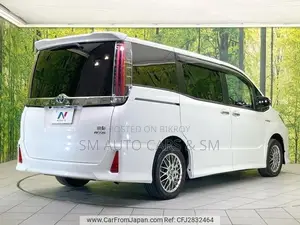 টয়োটা নোয়া ১.৮ ফ্রন্ট হুইল ড্রাইভ হাইব্রিড (৭ সিটার) ২০২১ পার্ল